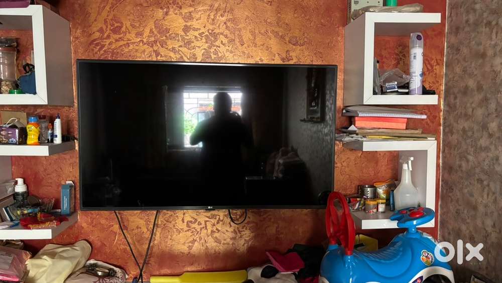 LG 55” HD smart TV