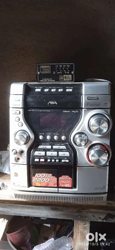 Aiwa music system