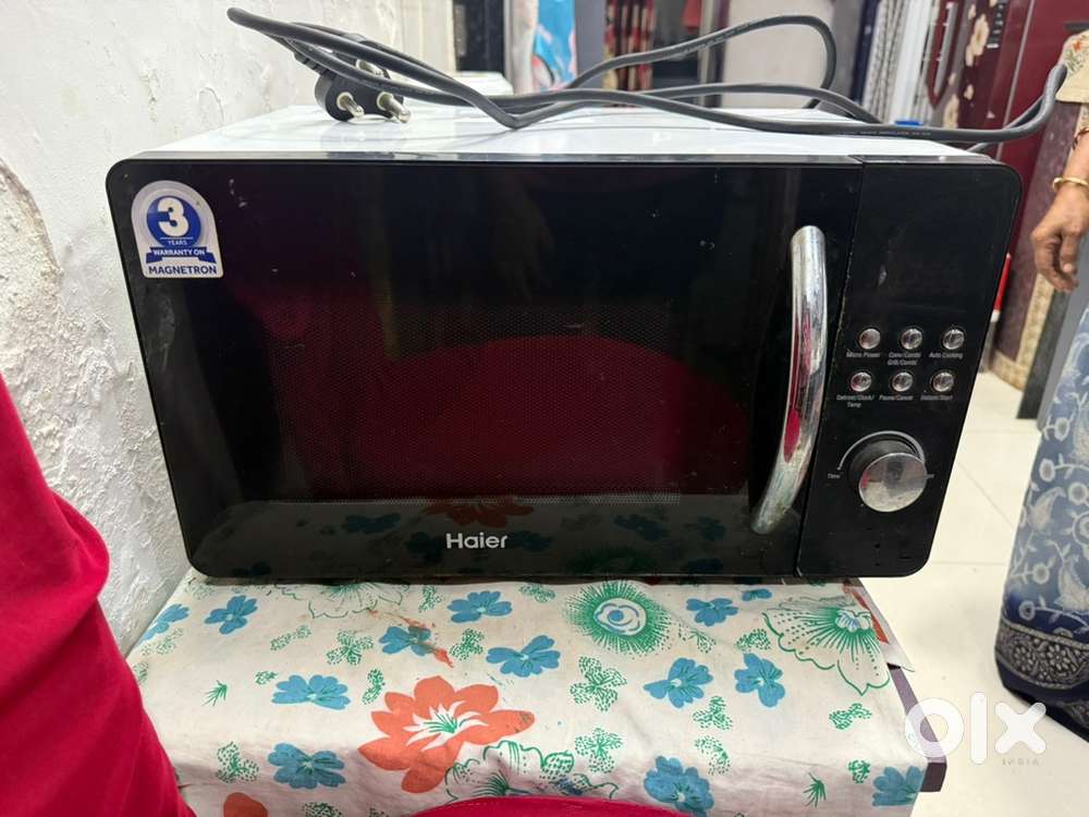 Hardly used Haier 20L Convection Microwave Oven
