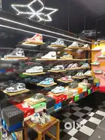 Urgently need a Male sales person for clothing and shoes store