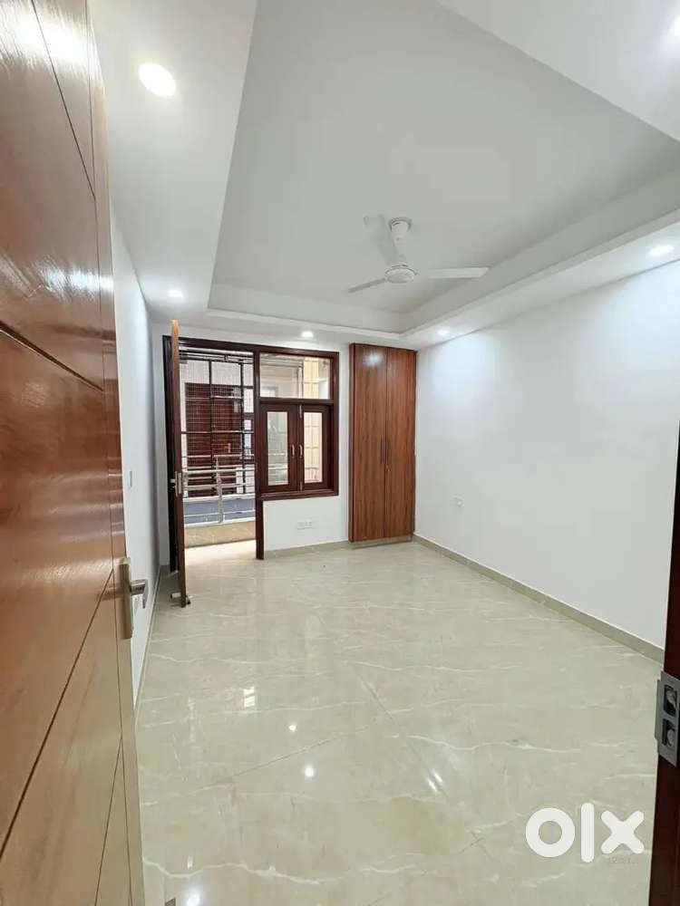 Unfurnished 2 BHK nearby Saket metro