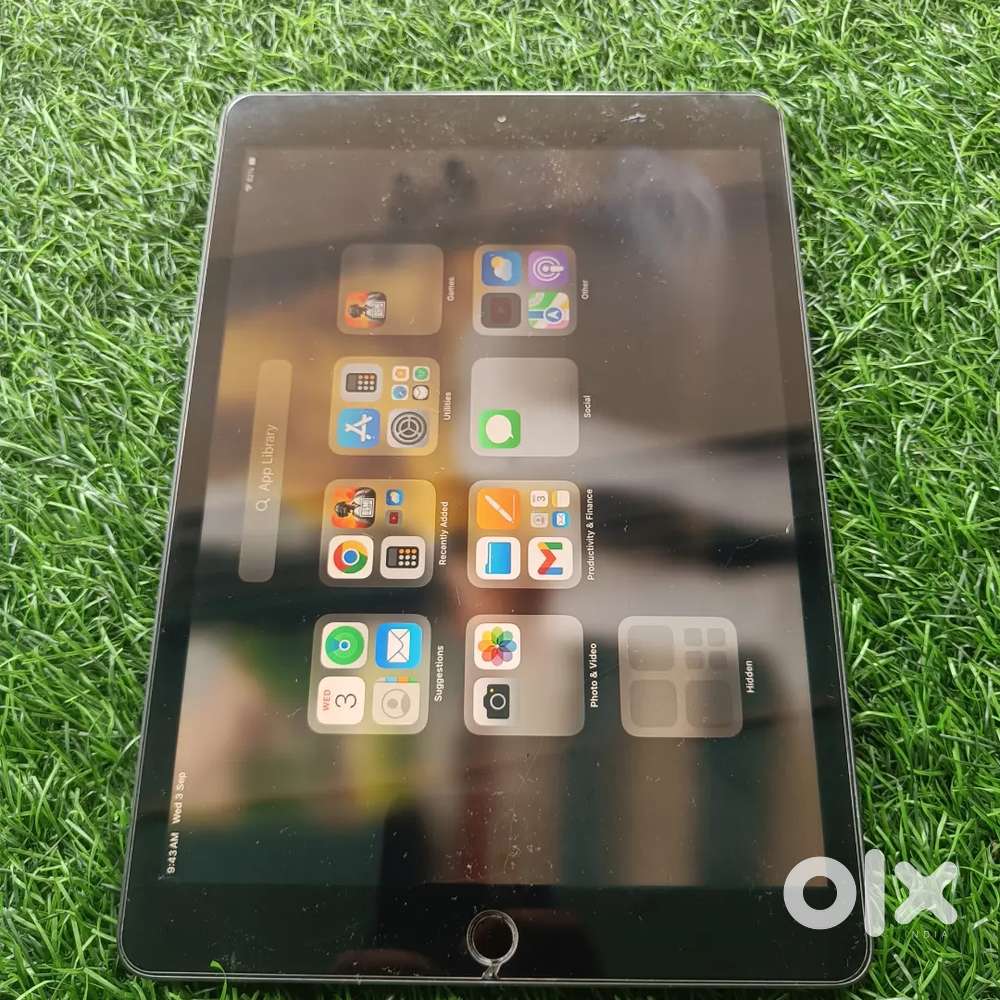 Ipad 8th generation 32gb Wi-Fi varient