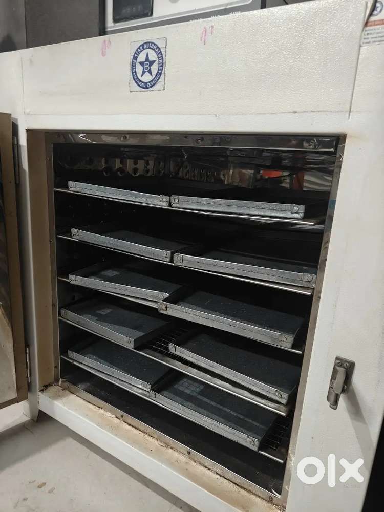 Oven/Roster 18×18 and Flour kneeding machine