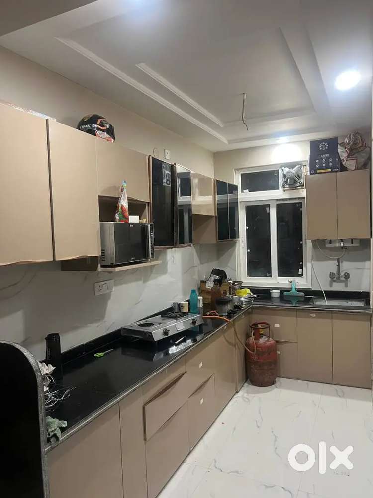 1 room 3 bhk flat for rent