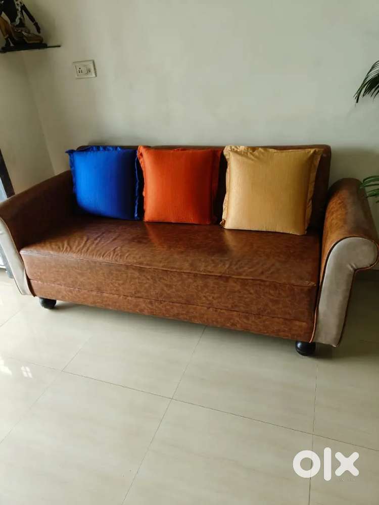 3+1+1 Sofa set well maintained in good condition