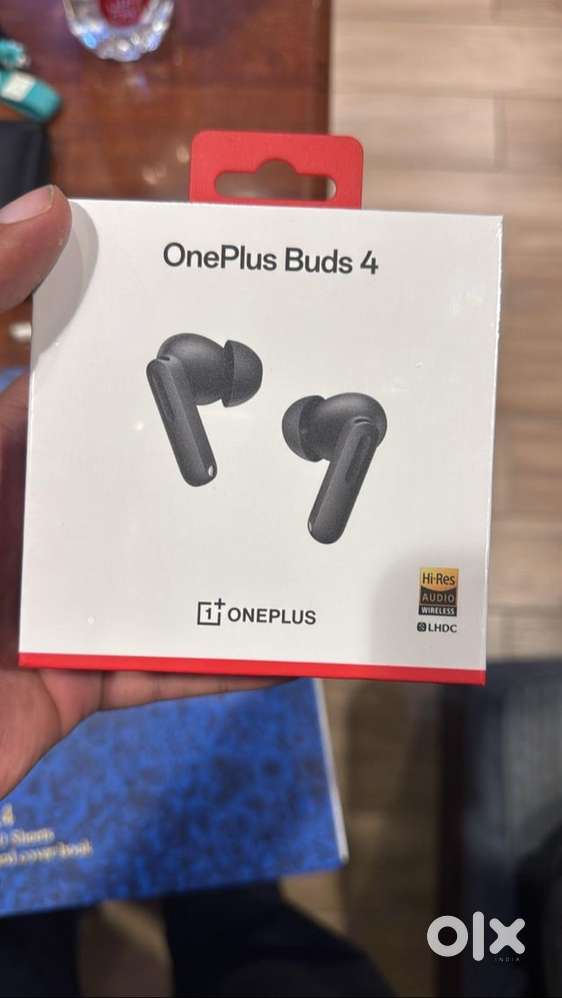 OnePlus Buds 4 – Like New  With Bill & Box