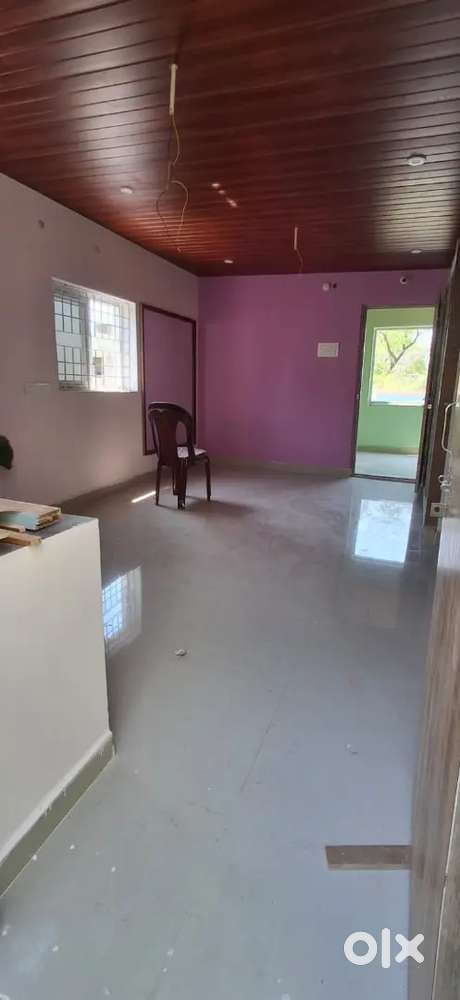 Independent floor with cupboards seeling