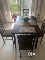 6 seater dining table sparingly used