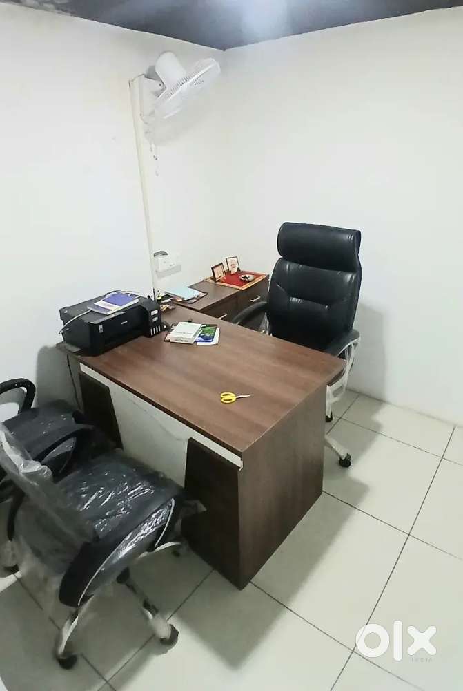 1 cabin 12 workstation full Furnished Office space for rent