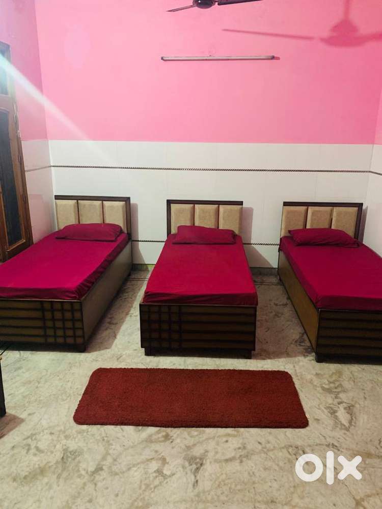 Premium AC pg with food power backup parking