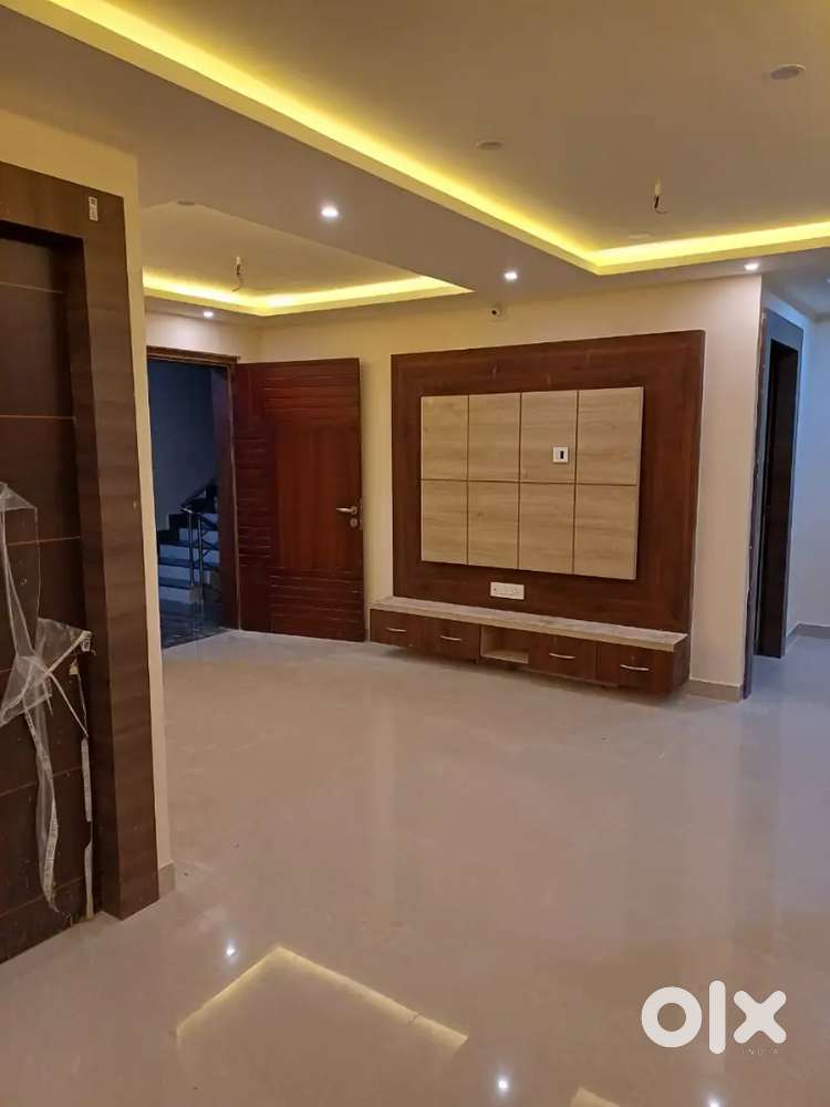 3 bhk for family near kiit square