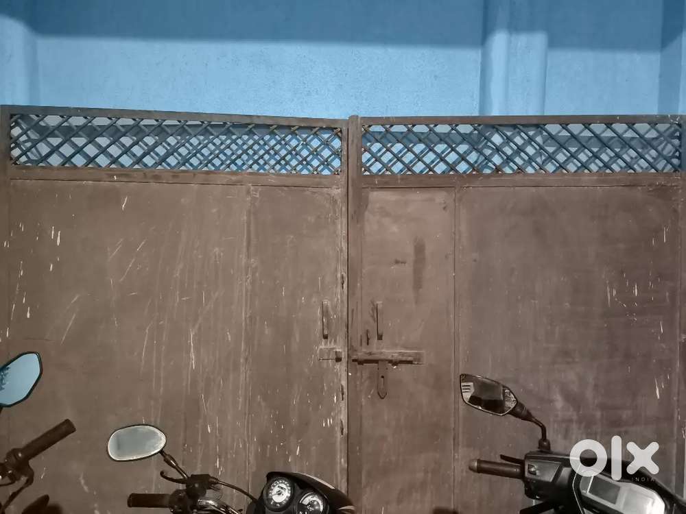 Iron gate for boundry wall or parking