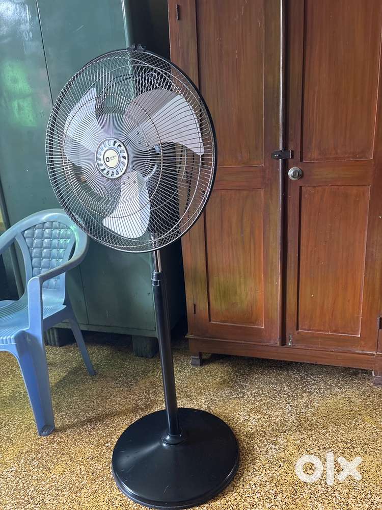 Orient electric 450mm tornado pedestal fan with metal body.