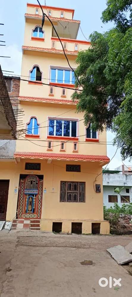 मकान बेचना है