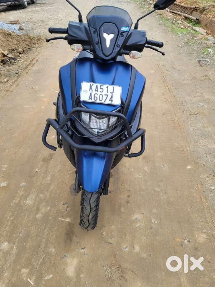 Smoothly used single owner