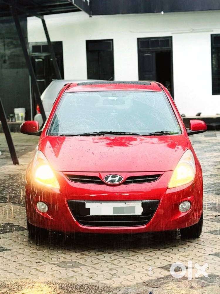 Hyundai i20 2010-2012 1.2 Asta Option with Sunroof, 2010, Diesel
