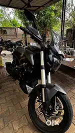 Bajaj Dominar