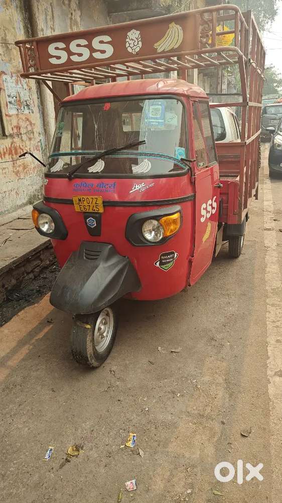 Piaggio loading appe cng good condition