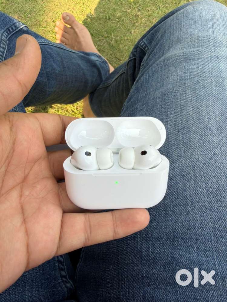 Airpods pro 3 5 days old
