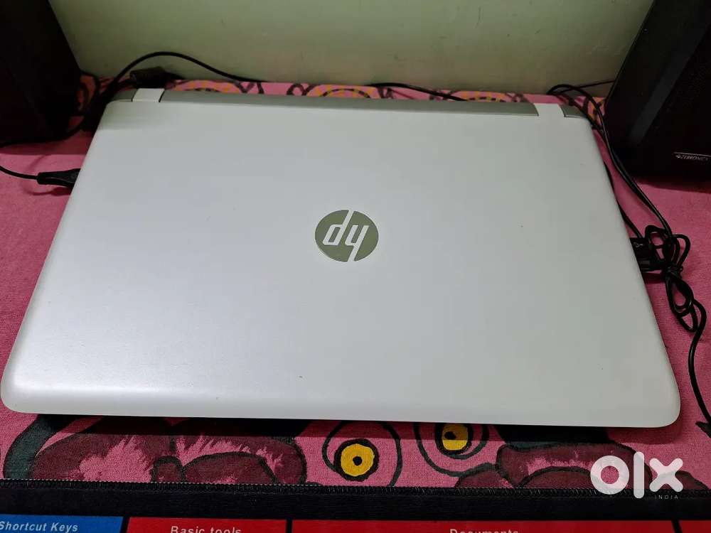 HP LAPTOP PAVILLION