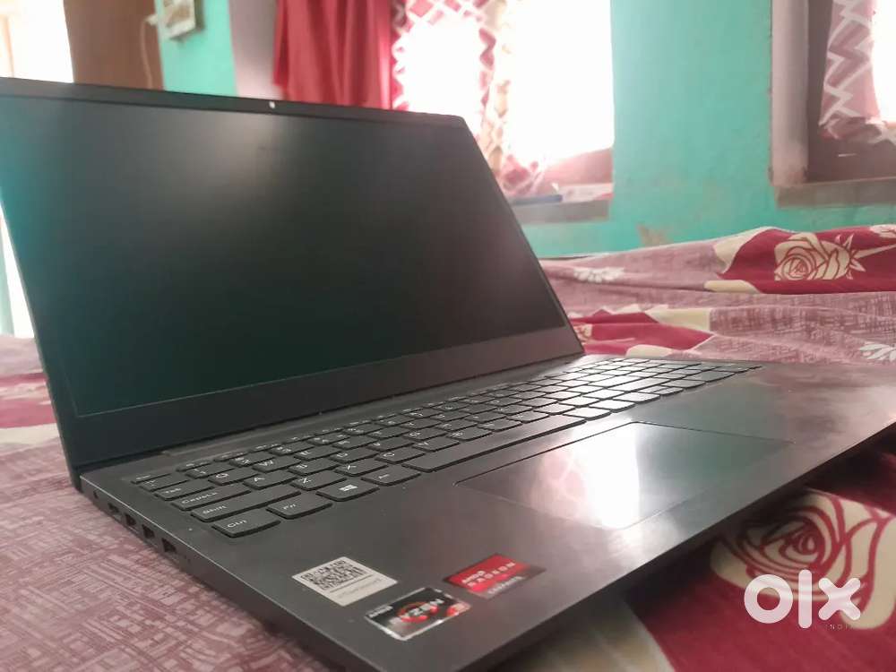 Lenovo IdeaPad Slim 3 (Ryzen 3 7320U)