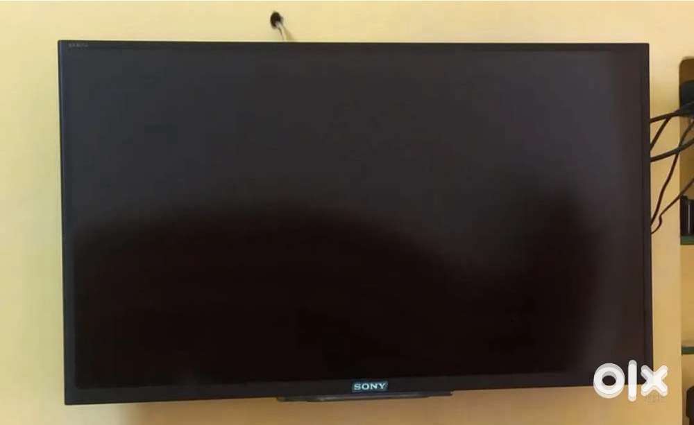 Urgent Sale Sony BRAVIA 80 cm (32 inches) HD Ready