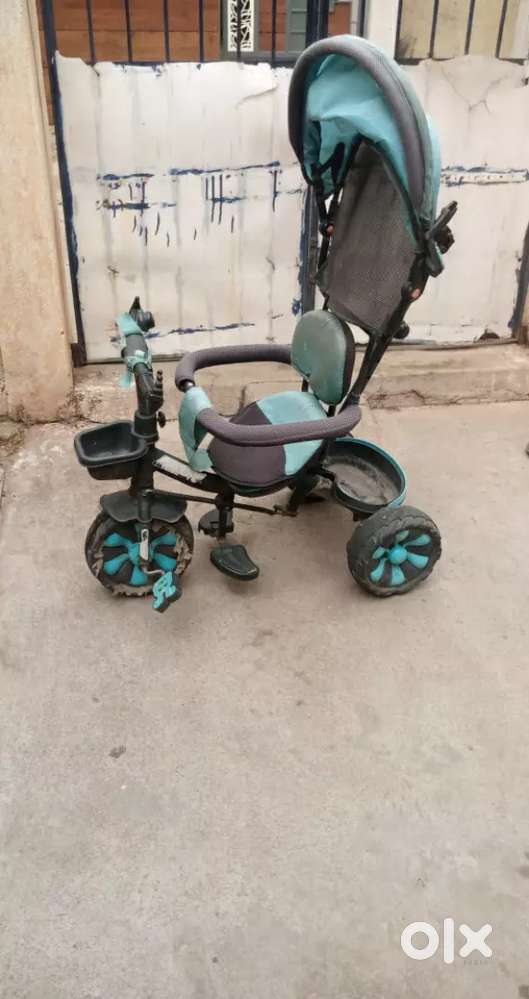 Kids tricycle