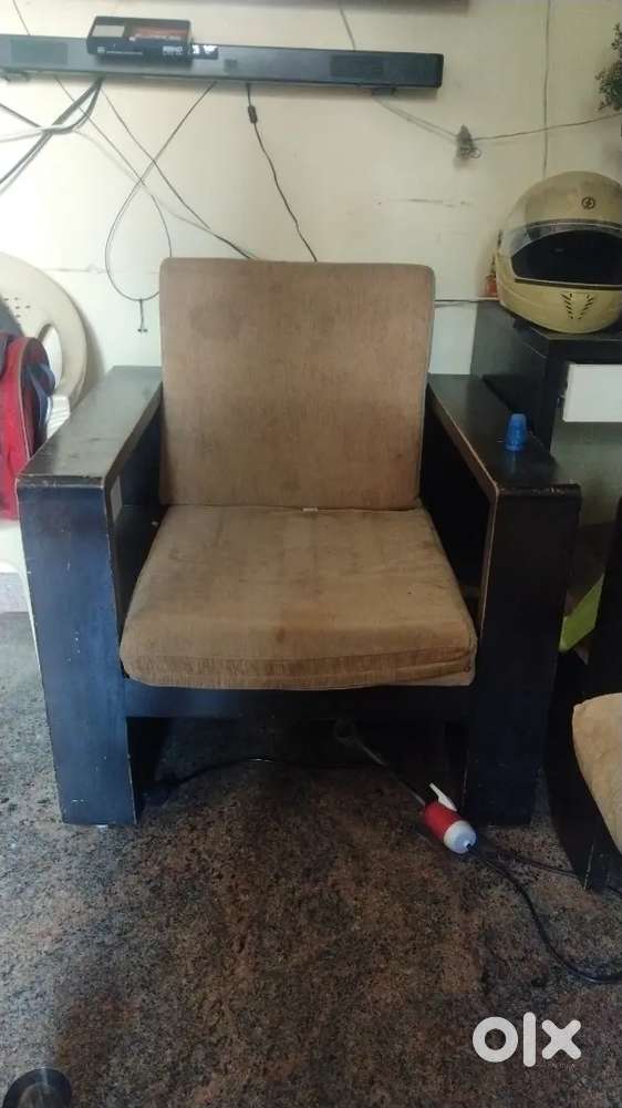 Used Wooden Sofa Chairs for Sale