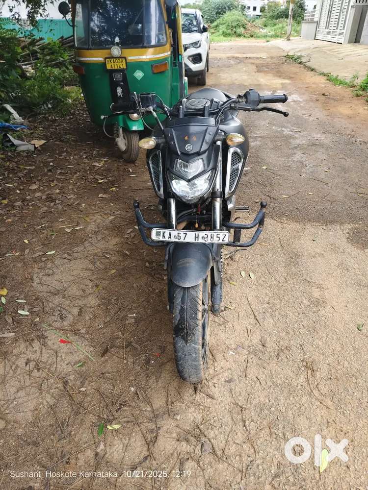 2021 madal FZ-S V3 
1 owner and insurance policy running