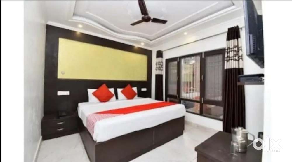 Single room for rent in main bazar sanjauli