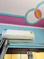 1 year Old AC Amazing Condition Urgent Sell