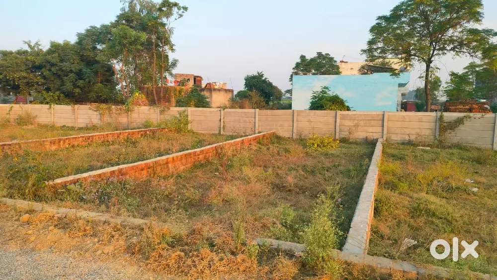 Plots nearby khirwa road