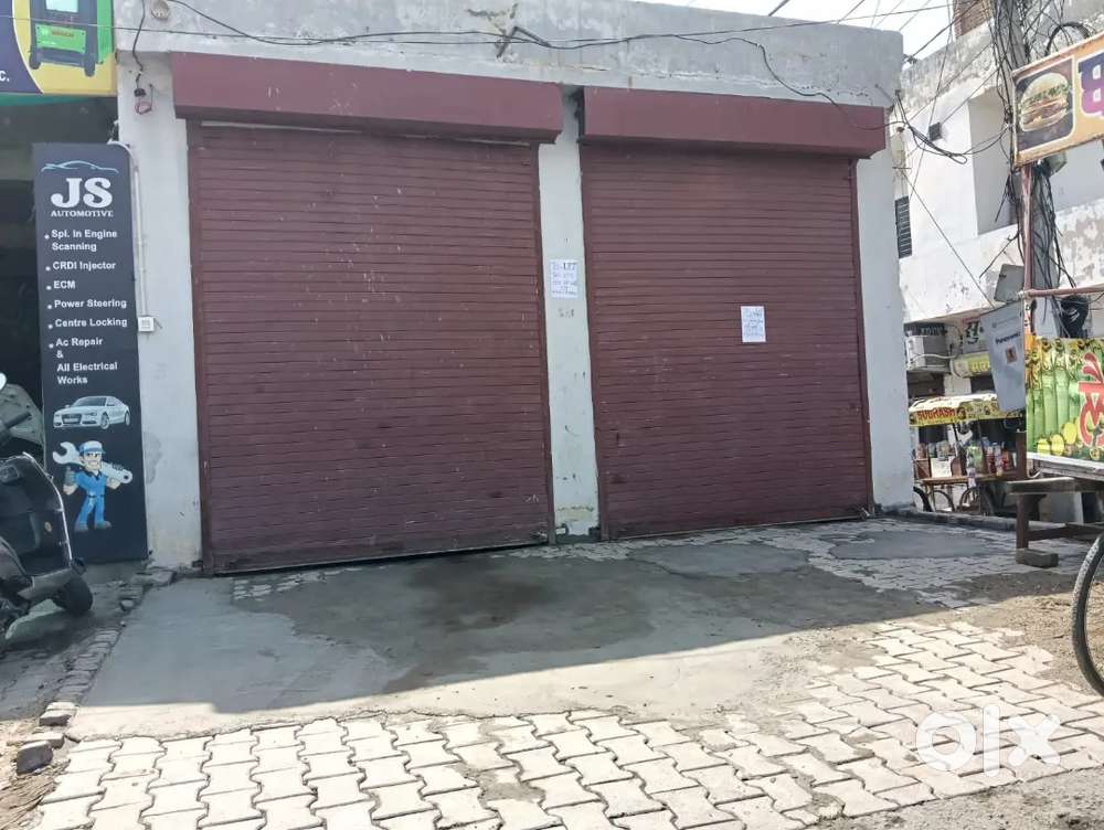 2 shops on 4 lane front of stella hotel (14000 each)