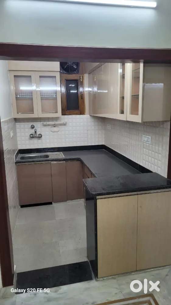 (SAKET) 2BHK 950SQFT LUXURY FLAT ONLY IN 65 LAKH