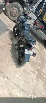 Pulsar 180cc, double disk