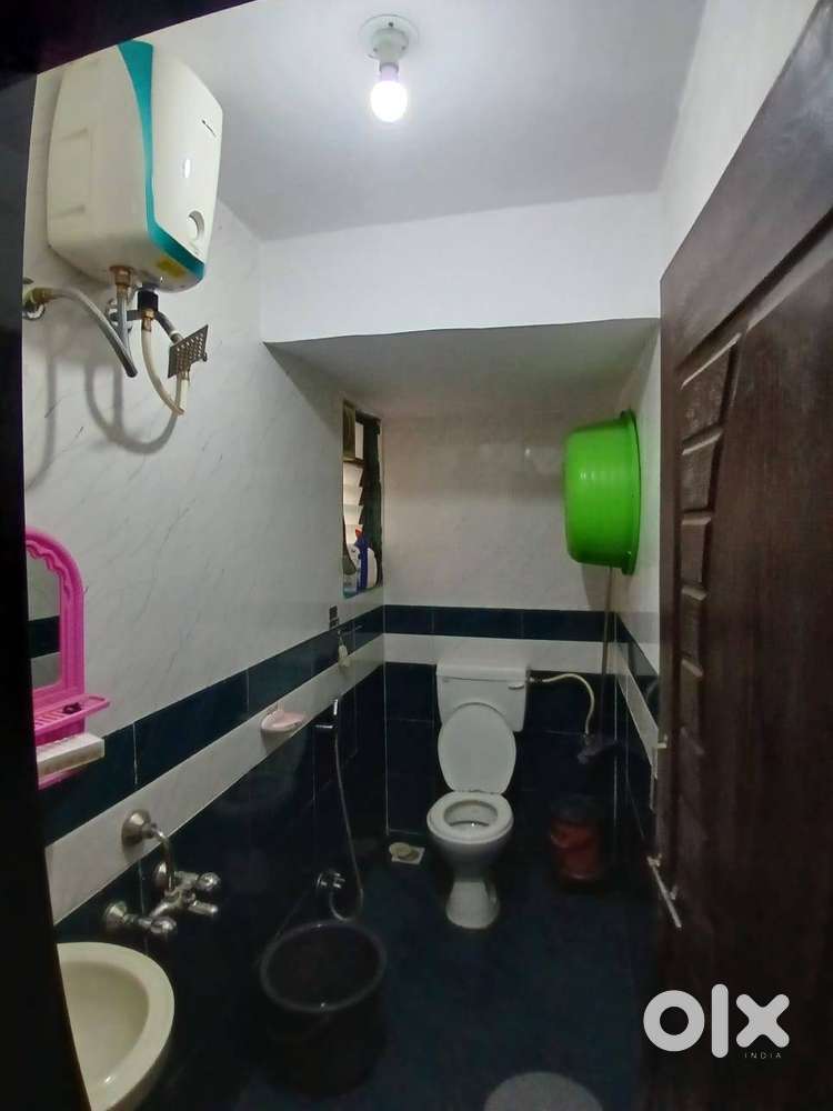 Unfurnished 1 BHK in Dhanori Lift & Western Toilet  ₹15,000 Rent