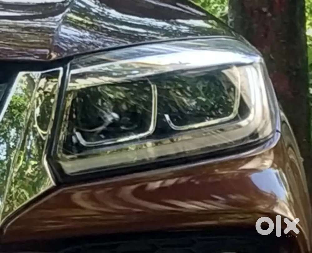 ₹10000. Toyota urban cruiser headlight 2022 model