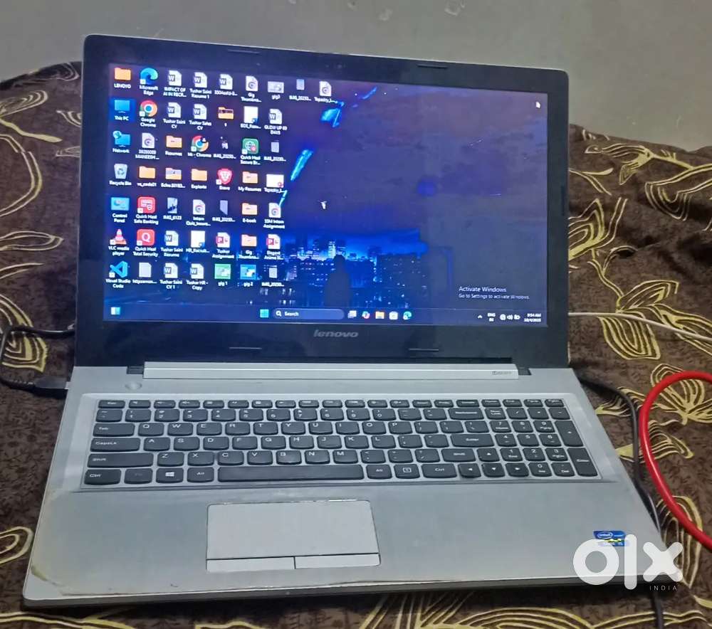 Lenovo Z50 70 Laptop in Excellent Condition
