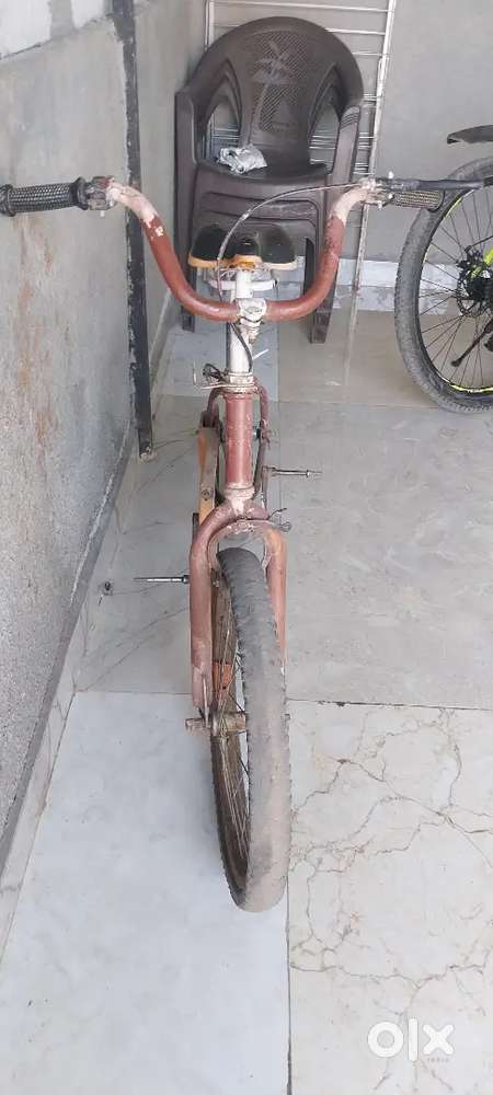 my cycle is old that I am selling the my cycle in low price