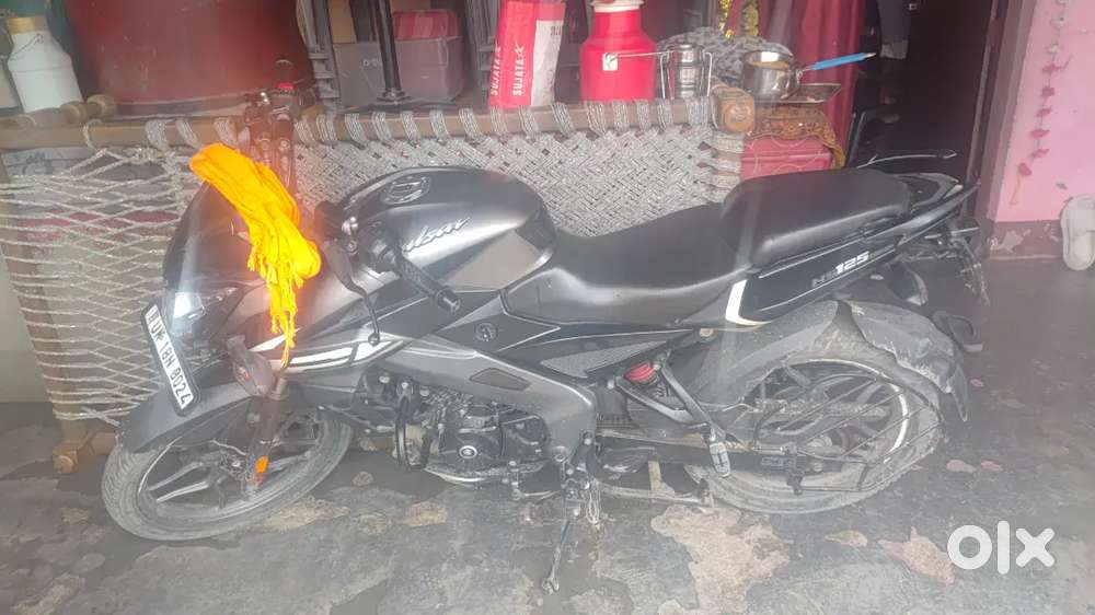Pulsar NS 125