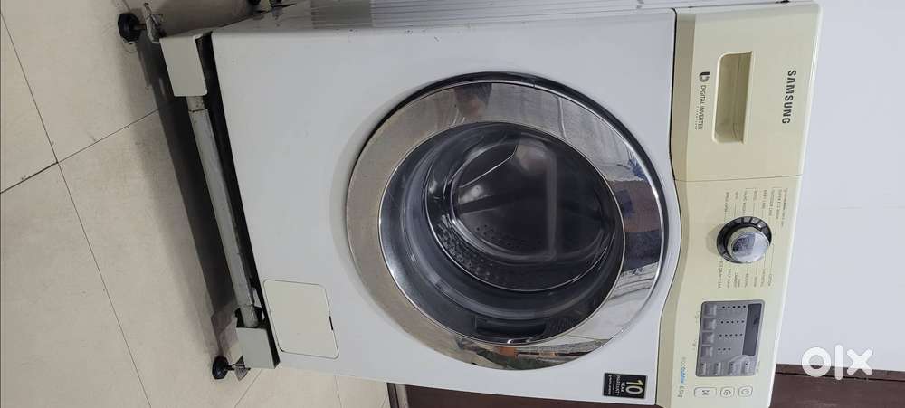 Samsung Fully Automatic Front-Load Washing Machine + laundry basket