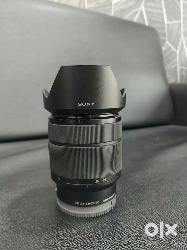 SONY 28–70 mm KIT LENS
