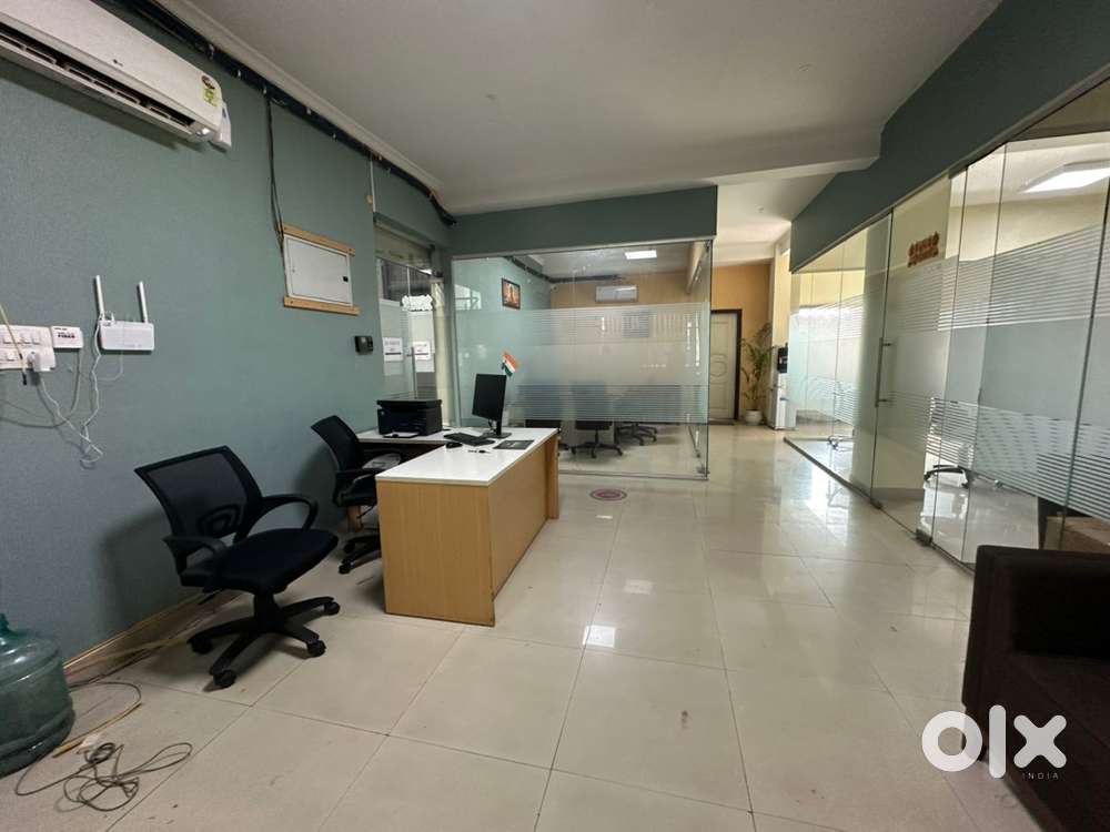 Office fully furnished prime location