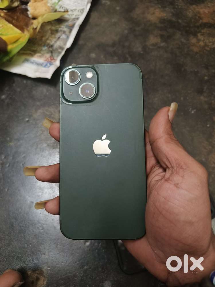 iPhone 13 green