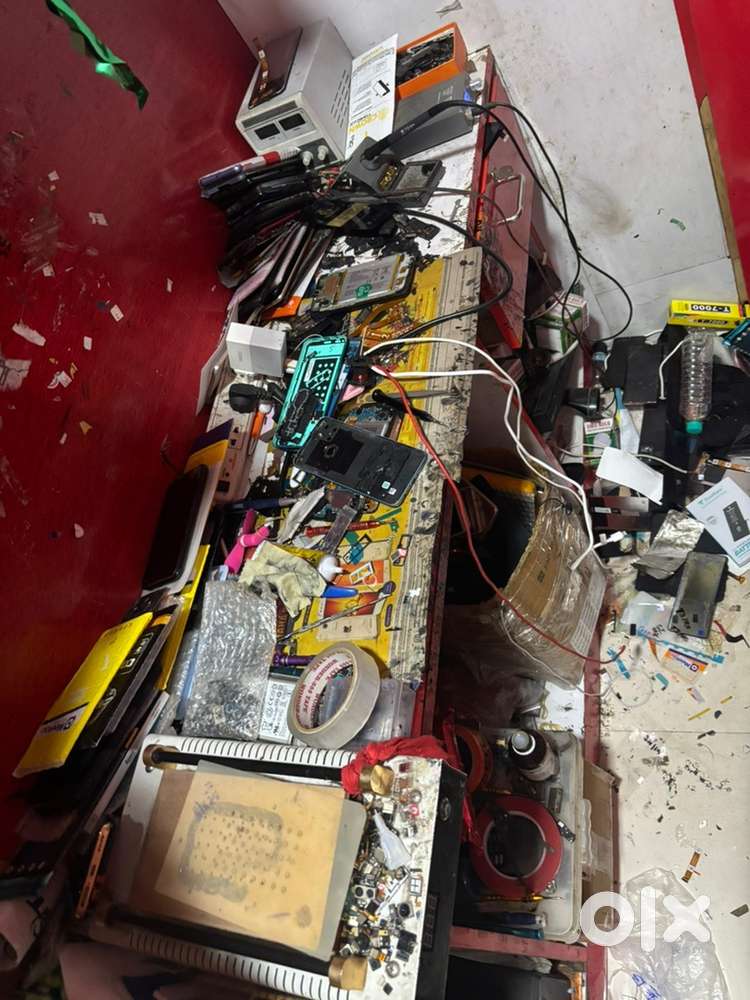 Mobile reparing boy needed