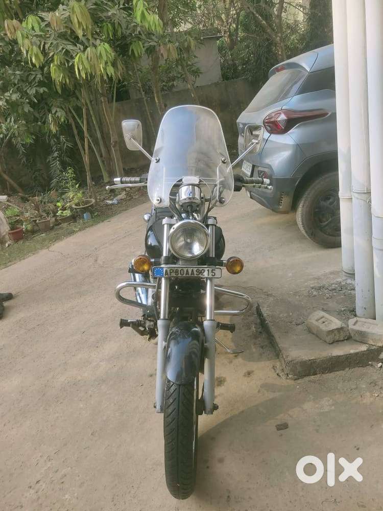 Single Handed Doctor driven Well maintained Bajaj Avenger