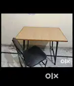 Table+ chair