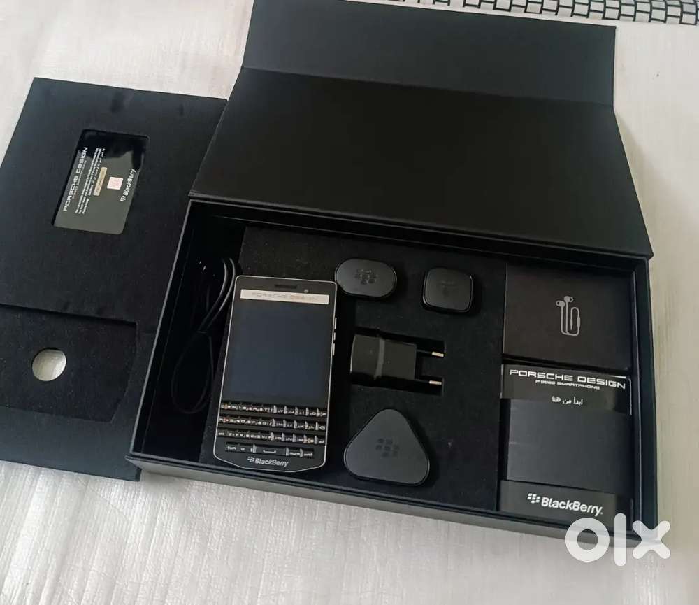 Blackberry Porsche Design (New)