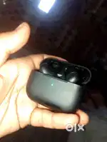 Apple pro pods