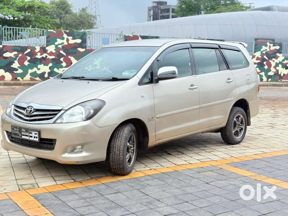 Toyota Innova 2011 Diesel Well Maintained
